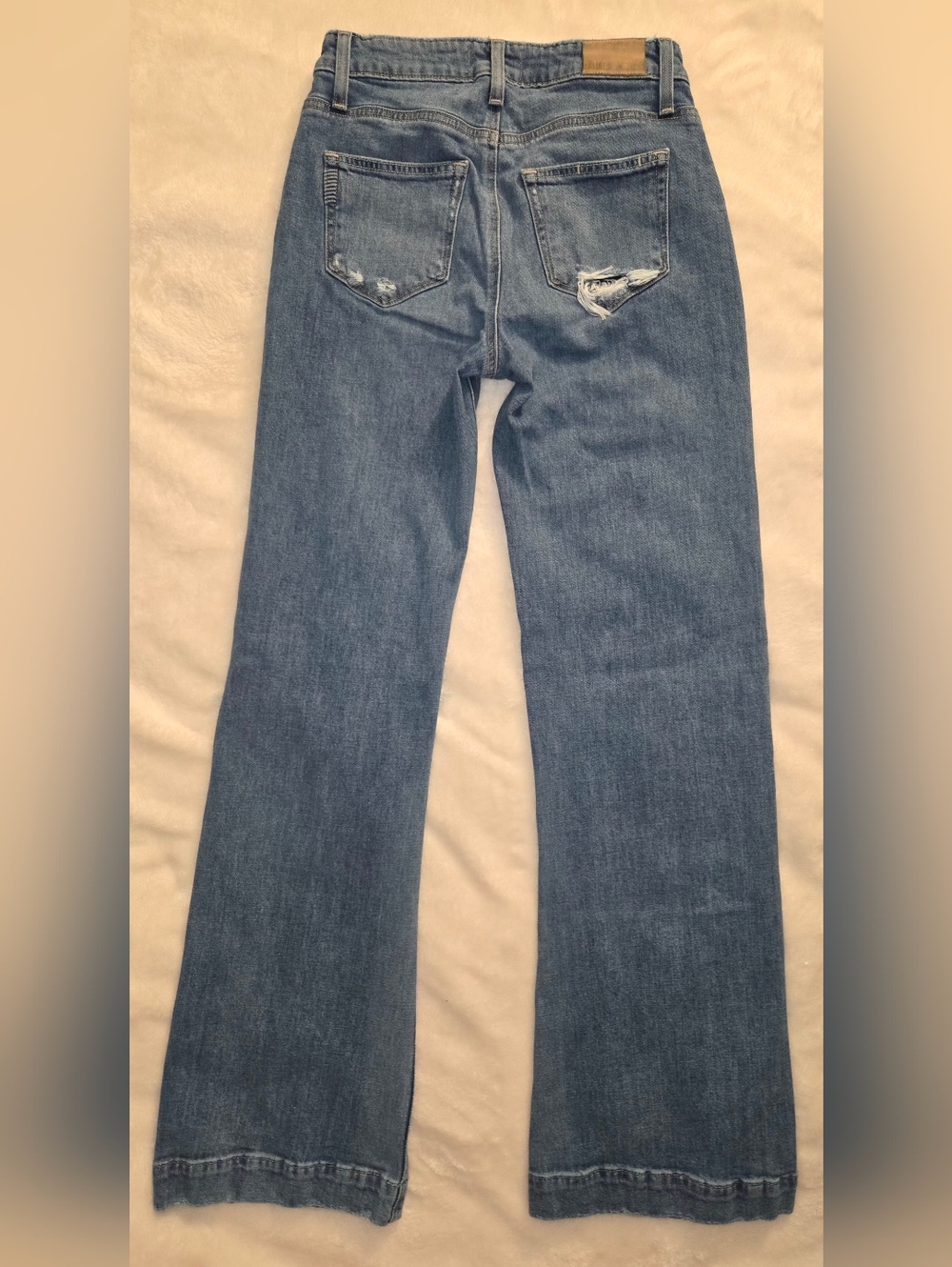 PAIGE Leenah High Rise Wide Leg Jeans - Distressed Knee & Raw Hem - Picture 7 of 10
